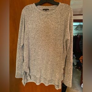 COPY - Ladies long sleeve heather gray sweater